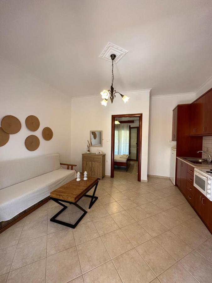 Nisos Family Apartments Yénion المظهر الخارجي الصورة